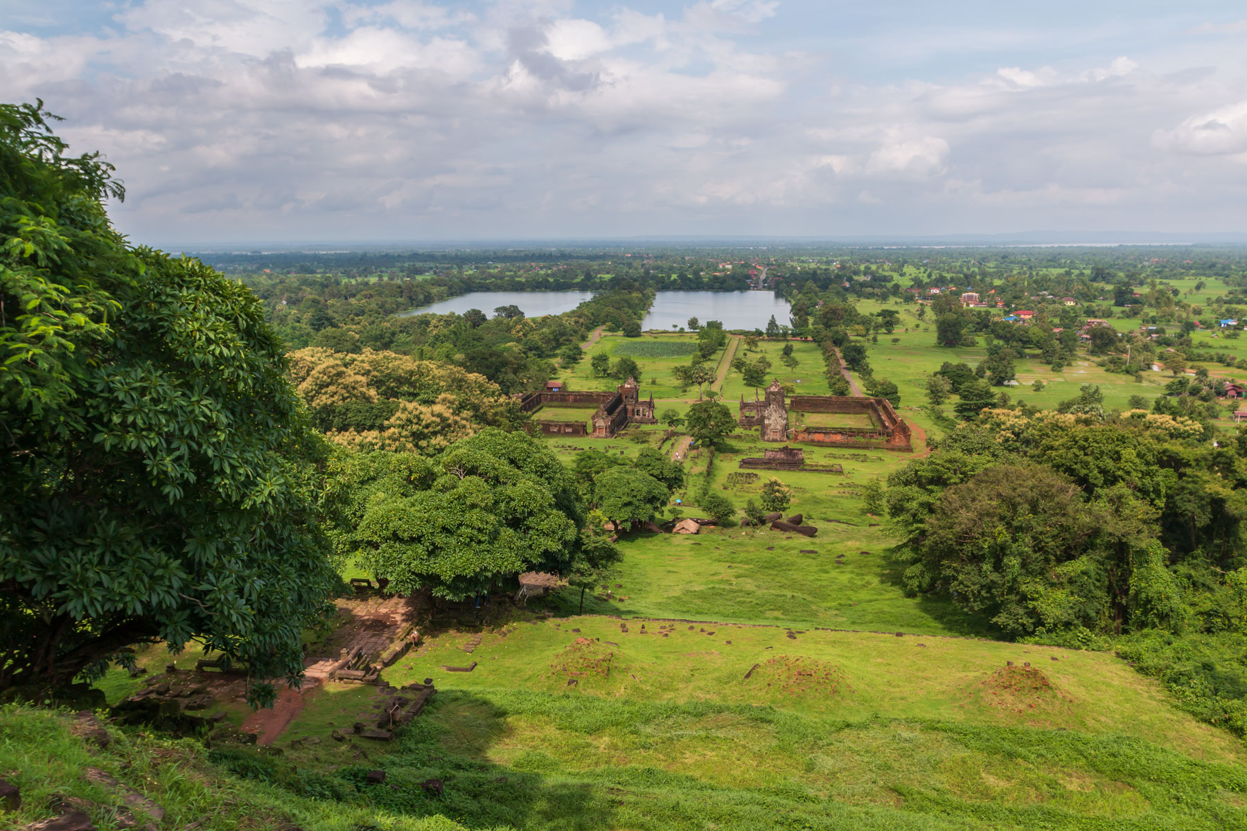 Blick auf die Tempelanlage des Wat Phou